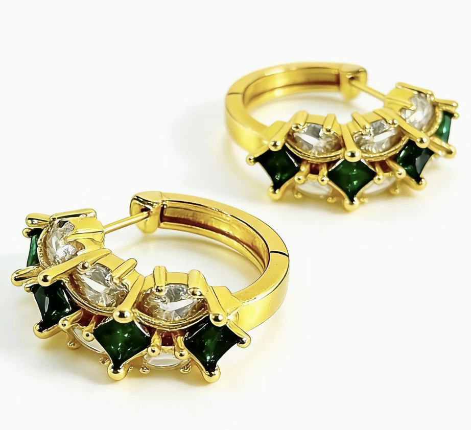 European-Style 18K Gold-Plated Stud Earrings – Elegant Fashion Jewelry